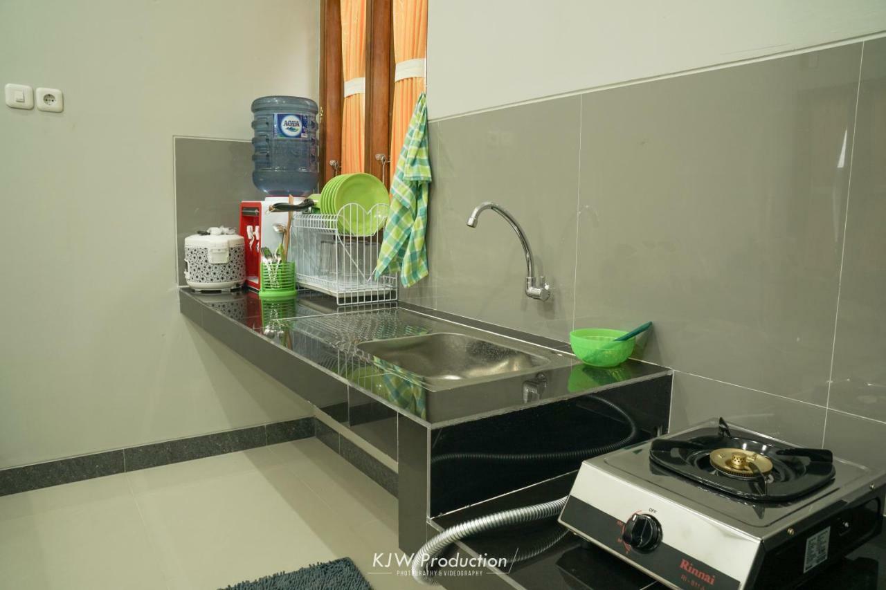 M Stay Guest House Jogja Yogyakarta Exterior foto